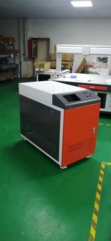 Portable 1080nm 1kw Handheld Laser Welding Machine For Thin Materials