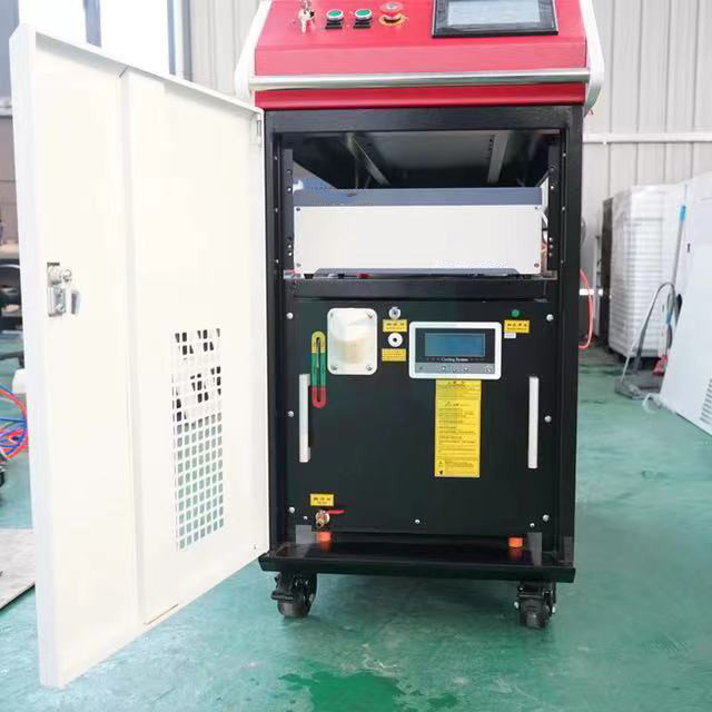 1000W 1500W 2000W Continuous Car Metal Rust Removal Fiber Handheld Laser Cleaning Machine
