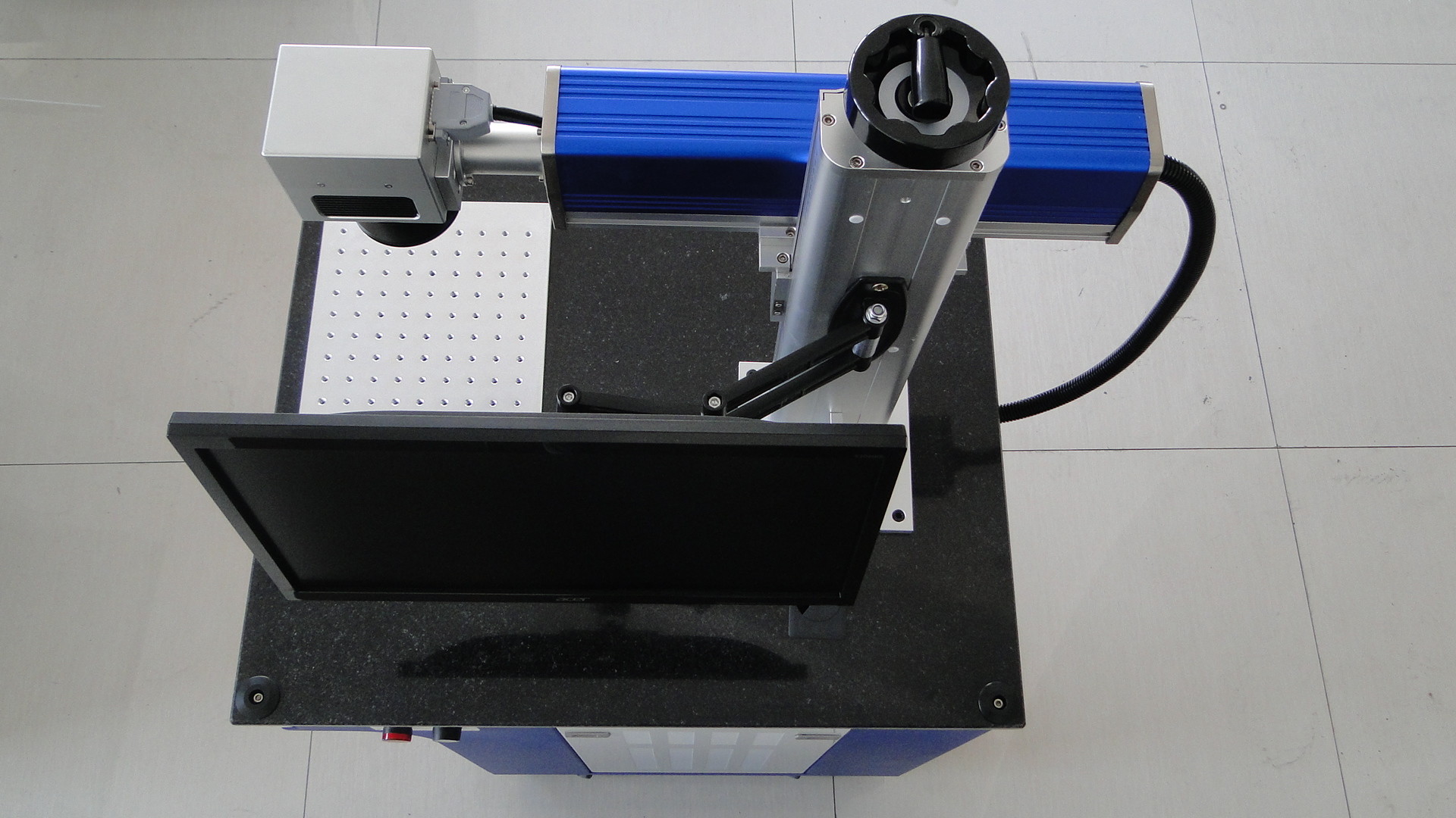 Metal 50W Fiber Laser Engraver , BCX 3D Laser Engraving Machine